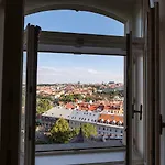 Le Palais Art Hotel