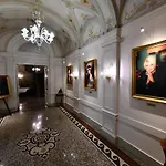 Le Palais Art Hotel