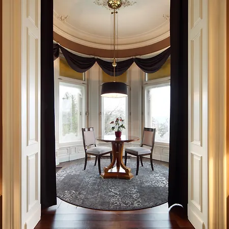 르 팔레 아트 호텔