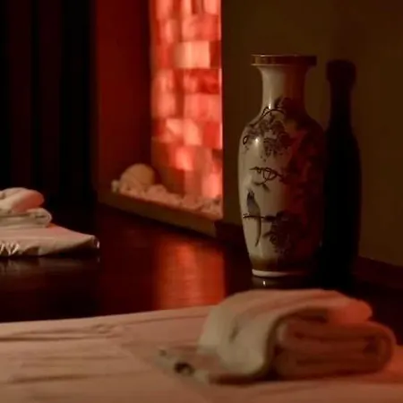 르 팔레 아트 호텔