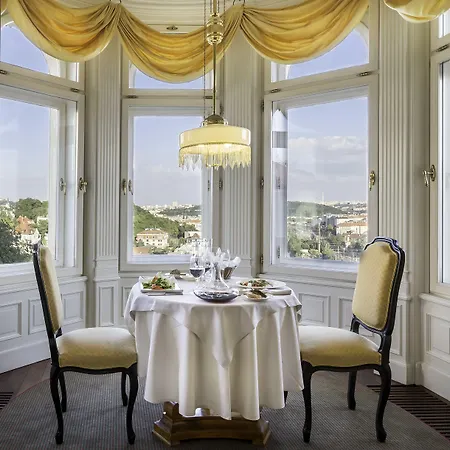 르 팔레 아트 호텔