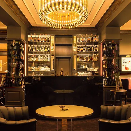 Le Palais Art Hotel