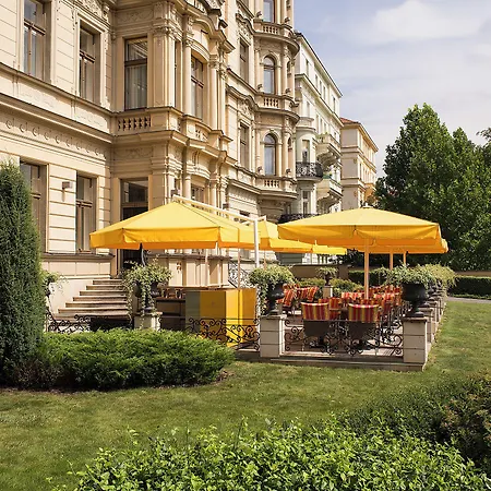 Le Palais Art 5* Prague