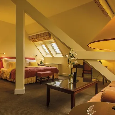 르 팔레 아트 프라하