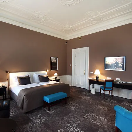 Le Palais Art Hotel