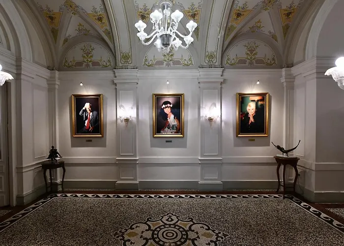 Le Palais Art Hotel