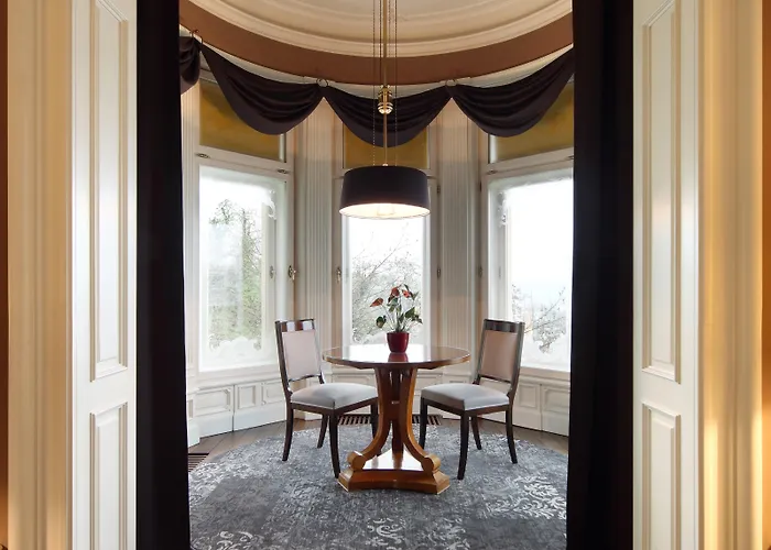 Le Palais Art Hotel